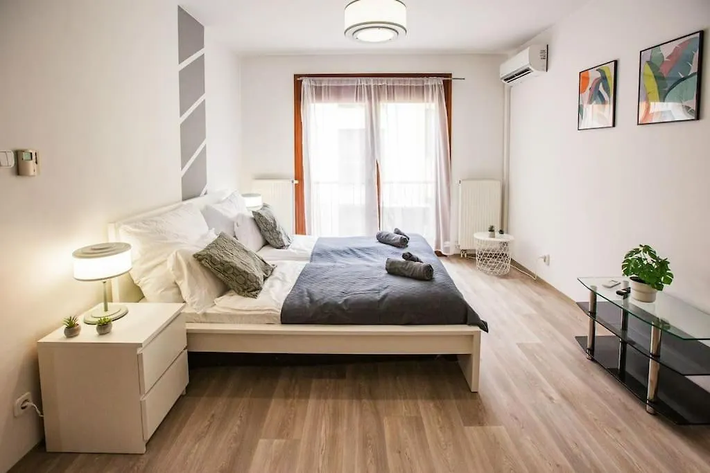 Downtown Apartment Ruin Bar Best Location Budapest Hungary